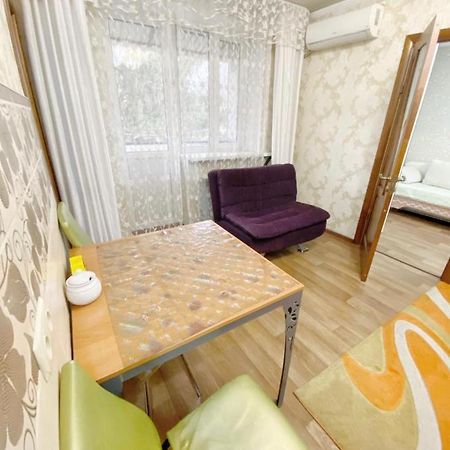 Apartments Ahmetova 4 21 Almatý Exterior foto